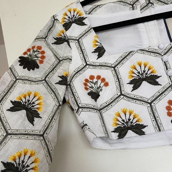 AGUA BY AGUA BENDITA Pera Embroidered Linen Crop Top (size S) - Picture 4 of 7